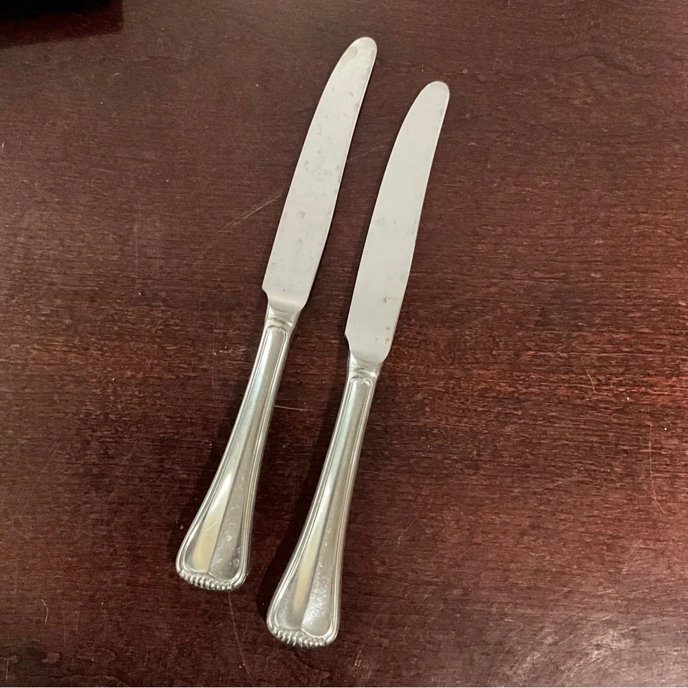 Set of 2 Towle Georgian House Oxford Scroll New French Dinner Knives 9 1/4”